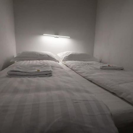 Pest-Port Private Apartment Room-6 Budapest Extérieur photo